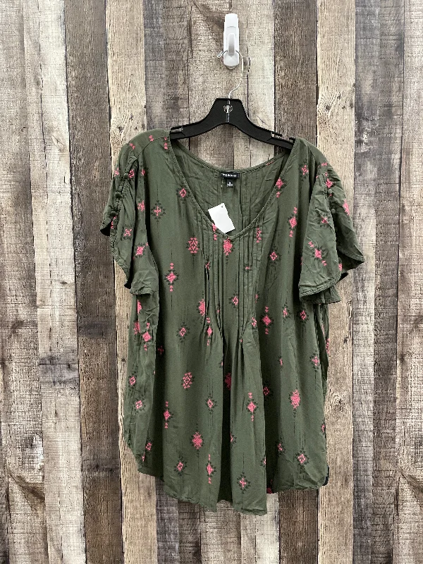 Top Short Sleeve By Torrid In Green, Size: 2x