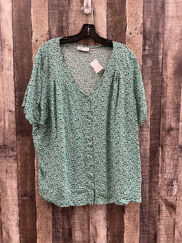 Top Short Sleeve By Croft And Barrow In Green, Size: 2x