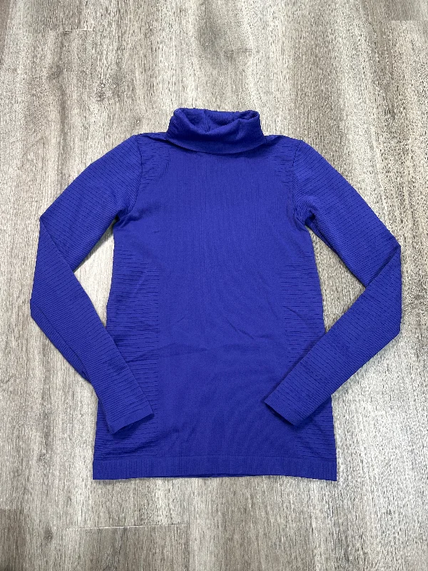 Athletic Top Long Sleeve Collar By Athleta In Purple, Size: Xs