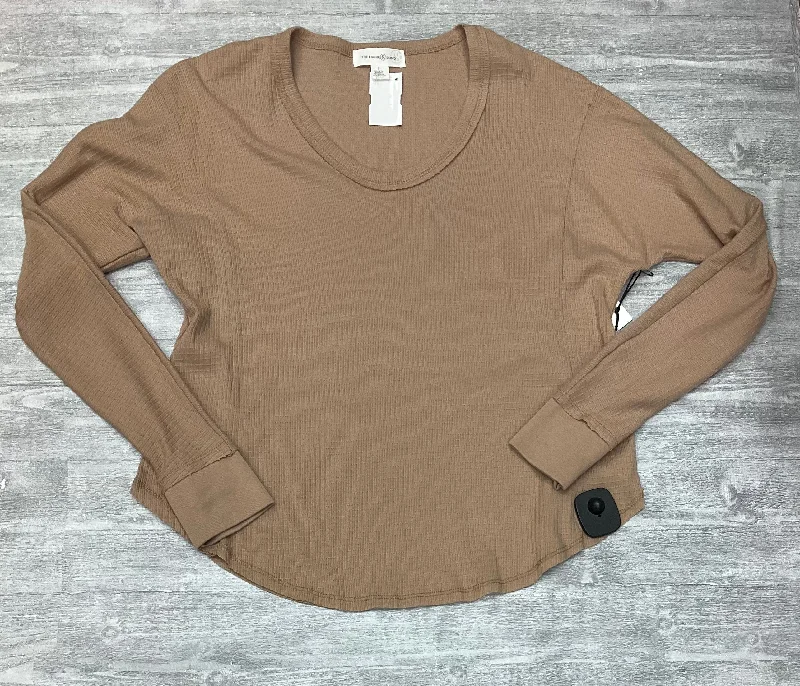 Top Long Sleeve Basic By Treasure And Bond In Tan, Size: S