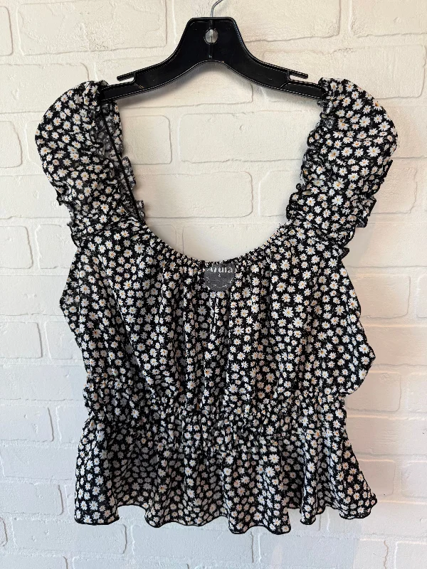 Top Short Sleeve By Arula In Black & White, Size: 1x