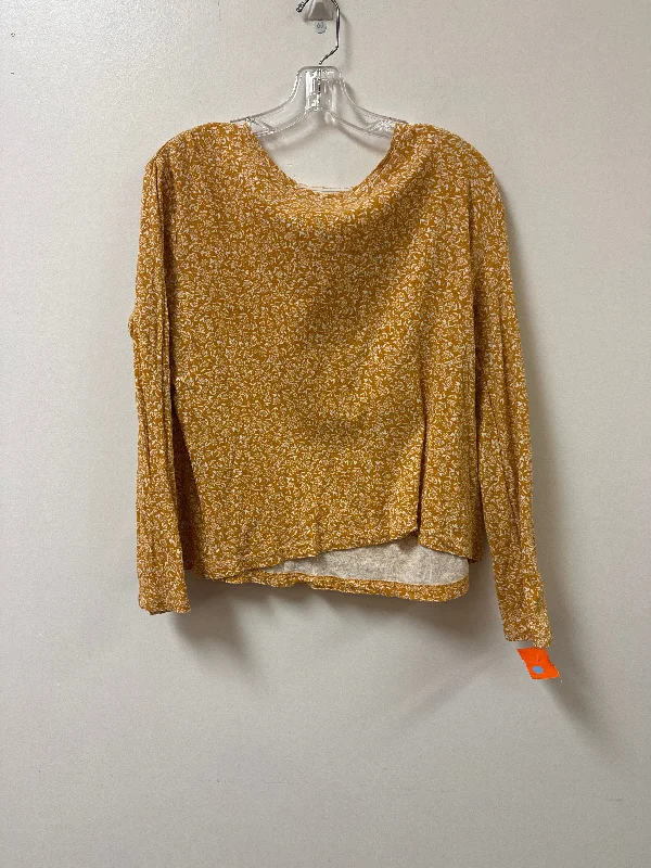 Top Long Sleeve By Croft And Barrow In Yellow, Size: Lp