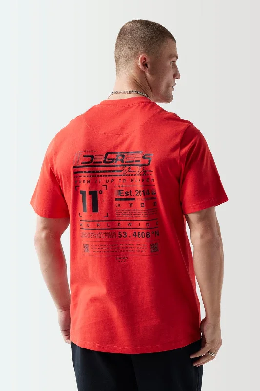 Future Tech Back Graphic T-Shirt - Fiery Red Refined Men's European