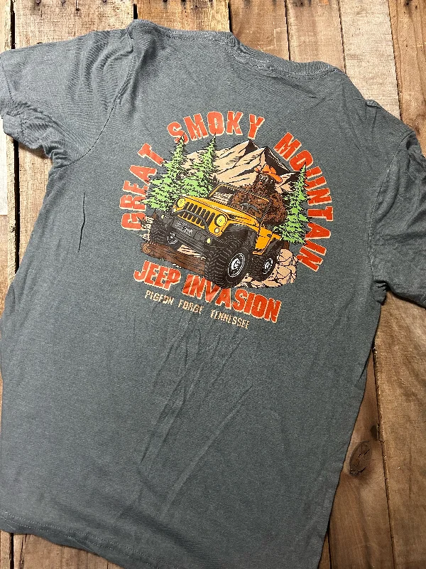 Gilley's Jeep Invasion T-Shirt Pigeon Forge Monochromatic Office Style