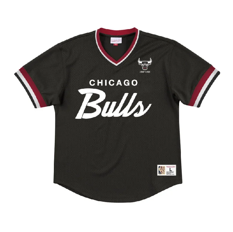 Mitchell & Ness Men's Special Mesh V-Neck Shirt Chicago Bulls Sophisticated Men's French